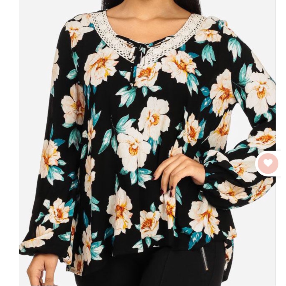 (Large) Floral Crochet Lace Up Top